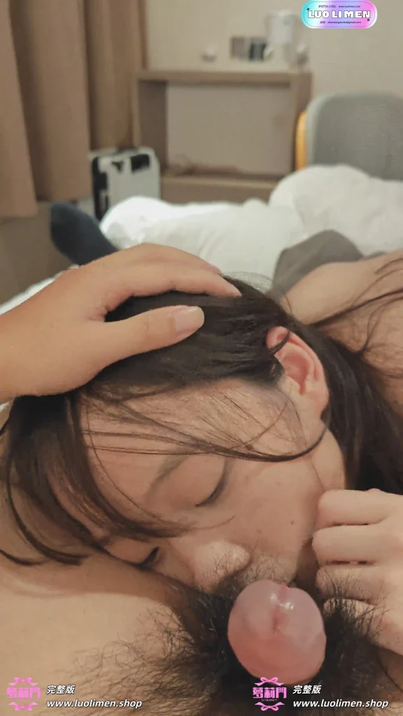 超级反差四川辣妹【董希辰】被男友带去给单男享受 露脸4K真实感拉满-幼萝萌妹